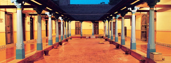 1909/Chettinadu Mansion - Kanadukathan 03.jpg